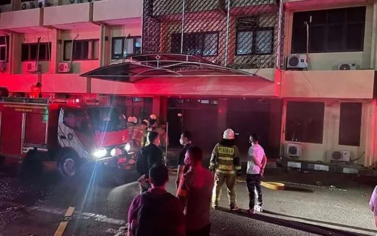Ruangan Baintelkam Polri Terbakar, Pakar Hukum: Kelalaian atau Ada Sesuatu yang Ingin Dimusnahkan?