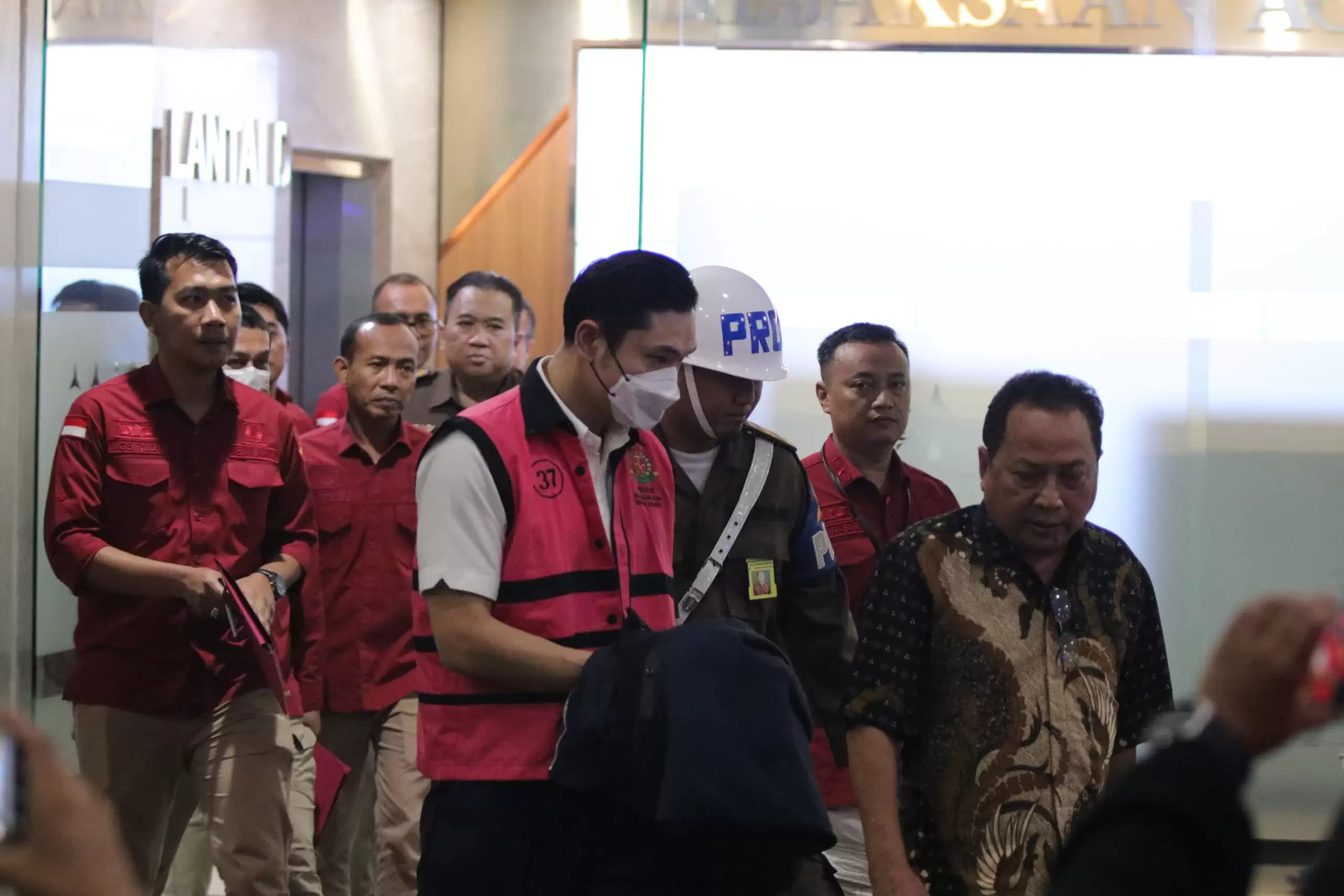 Tambah Suami Artis Sandra Dewi, Total 16 Tersangka Kasus Korupsi Timah Ilegal