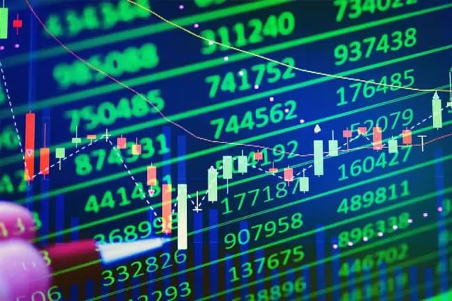 IHSG Awal Pekan Menguat Walau Bursa Kawasan Asia Melemah