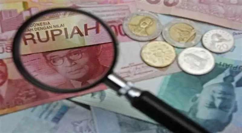 BPS Rilis Data Inflasi, Rupiah Dibuka Melemah ke Rp15.521