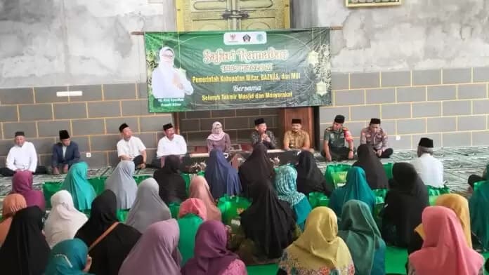 Safari Ramadan di Desa Wates, Mak Rini Ajak Jaga Kerukunan dan Tingkatkan Ekonomi Masyarakat