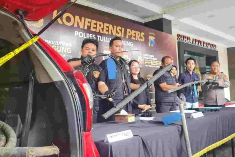 Pencurian Kabel Telkom Bawah Tanah di Tulungagung, 10 Pelaku Ditangkap