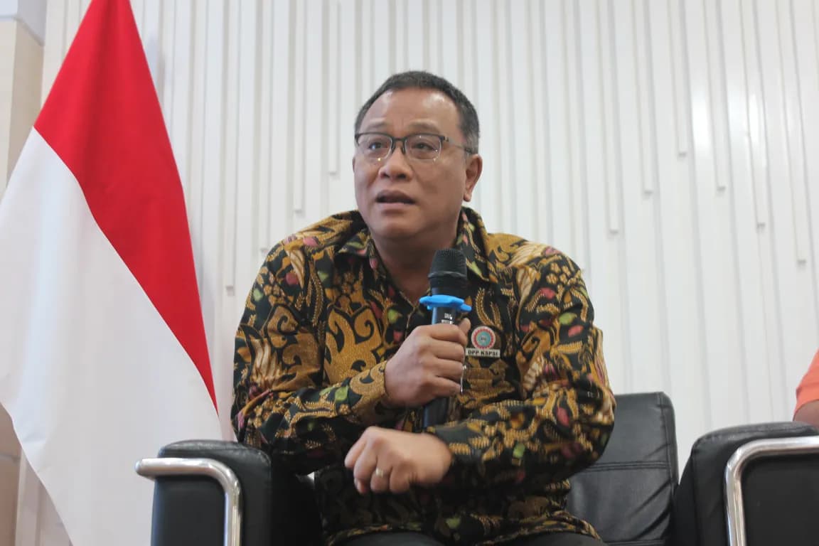 Profil Jumhur Hidayat: Dari Aktivis Buruh hingga Pimpin KLH