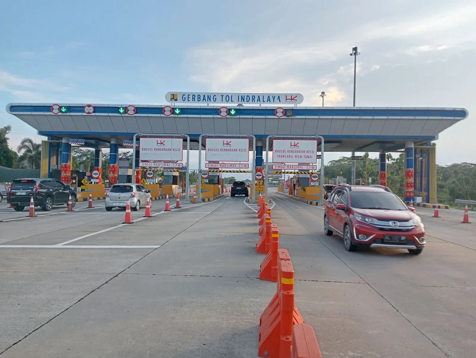 23.286 Kendaraan Lintasi Tol Kuala Tanjung-Pematang Siantar Selama Libur Hari Buruh