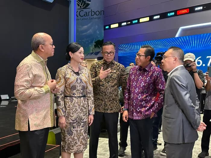 Koreksi IHSG Masih Wajar, OJK: Bursa Global Lebih Turun Tajam