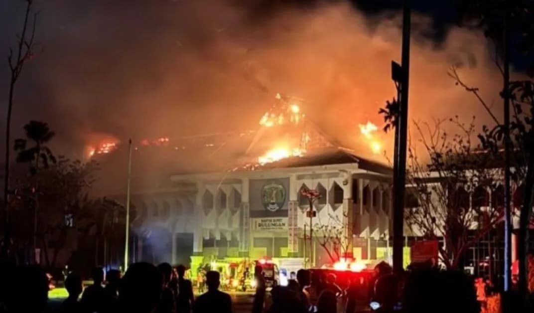 Kebakaran Hebat di Kantor Bupati Bulungan