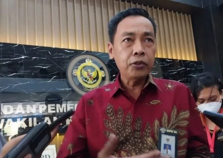 Hakim Bongkar Pengiriman Vespa ke Eks Kepala BPK Jatim di Kasus Sugiri: Diserahkan Diam-diam?
