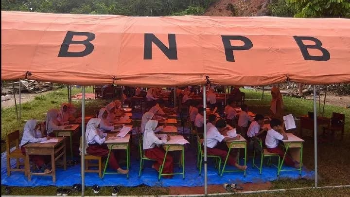 6 Bulan Pascabencana Sumatra, 4.922 Siswa Terdampak, Ribuan Masih Belajar di Tengah Keterbatasan