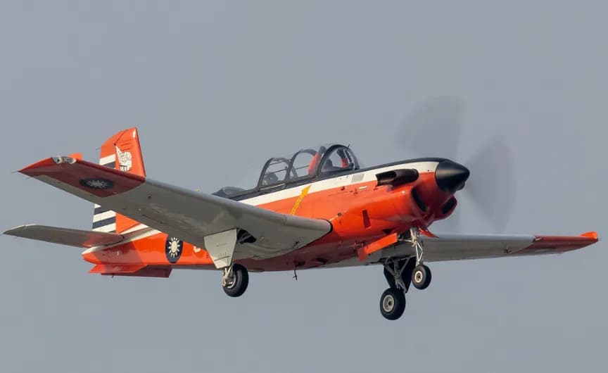 Pesawat T-34 Militer Taiwan Jatuh, 2 Pilot Tewas