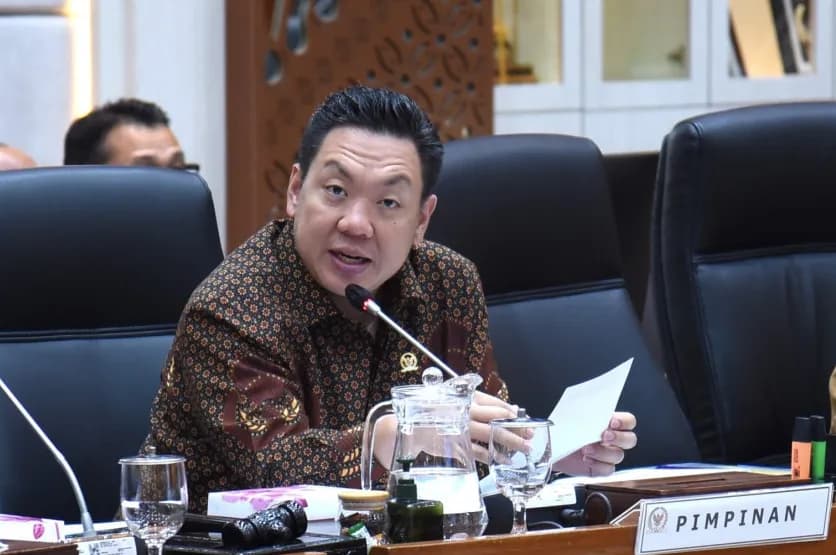 Charles Honoris Sentil Kepala BGN: Jangan Ngide Ekspansi MBG ke Luar Negeri, Dalam Negeri Saja Masih Amburadul!