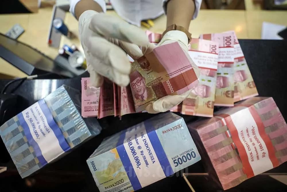 Rupiah Tembus Rp17.842 per Dolar AS, Ancaman Inflasi dan Kenaikan Suku Bunga Mengintai