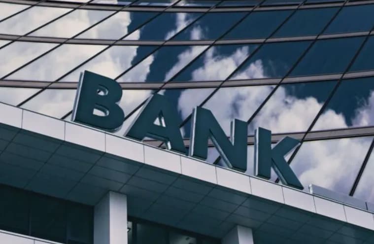Dari 240 ke 105, Jumlah Bank Umum di Indonesia Terus Menyusut