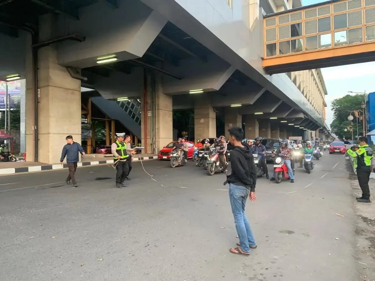 Eks Napi Korupsi Tabrak Dua Orang Hingga Tewas di Palembang