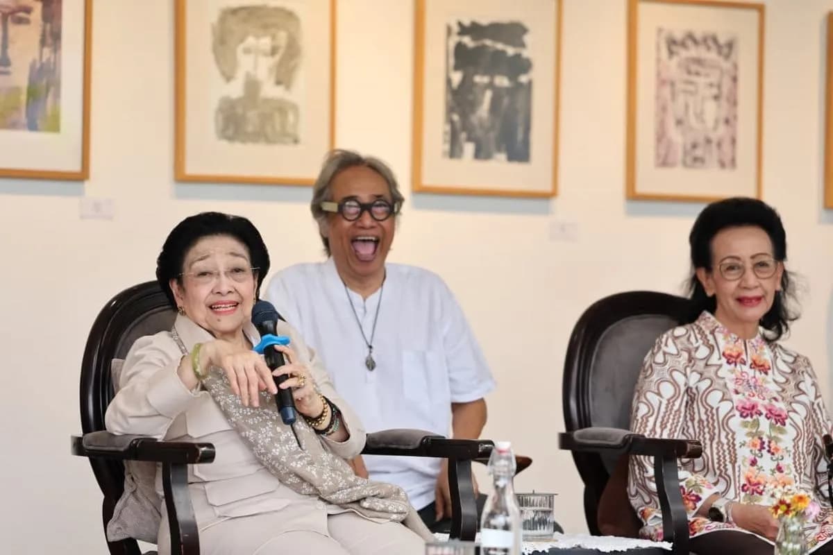 Megawati dan GKR Hemas Buka Pameran "Mata Hati Soekarno"