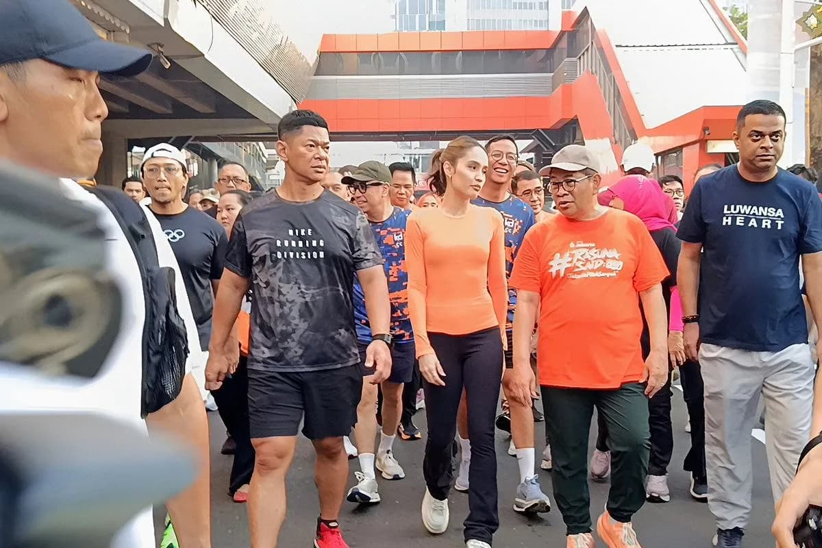 Pramono Gandeng Cinta Laura Gaungkan Gerakan Pilah Sampah di CFD Rasuna Said