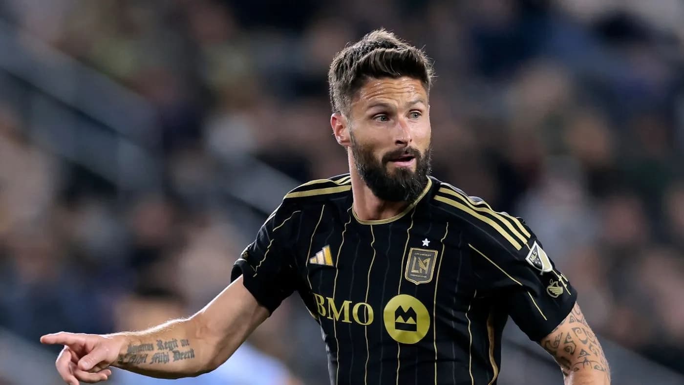 Giroud Perpanjang Karier, Resmi Bertahan di Lille hingga Usia 40 Tahun