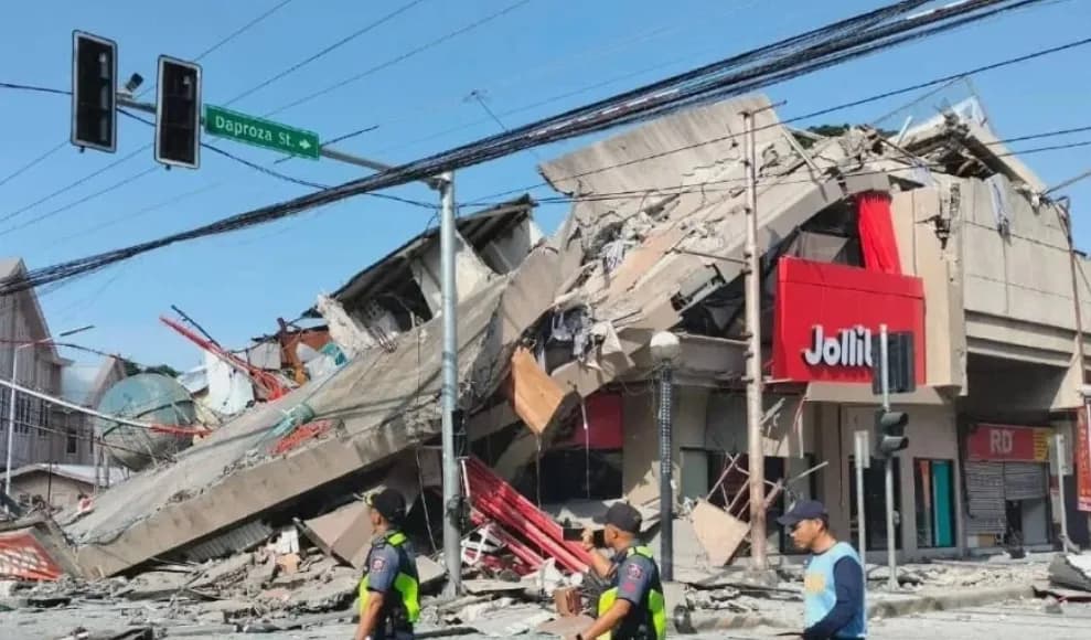 Korban Gempa M7,8 Filipina Bertambah, 35 Orang Tewas