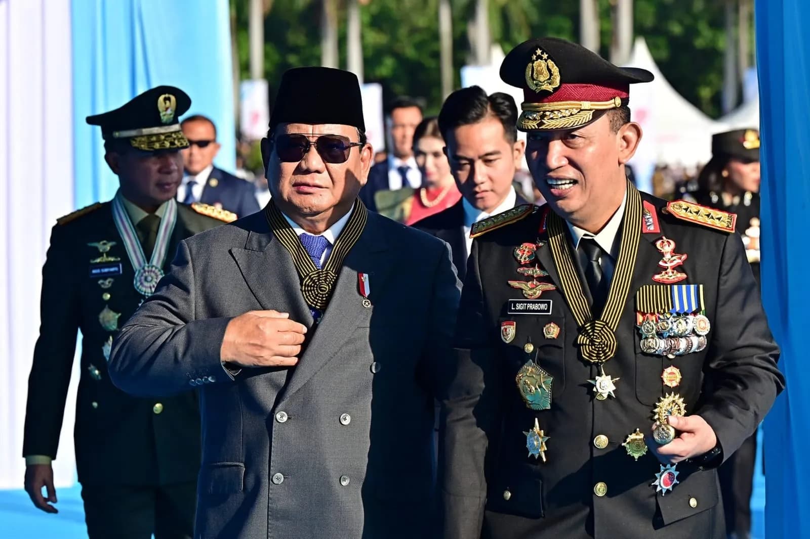 Mensesneg Tegaskan Perpanjangan Usia Pensiun Kapolri Berdasarkan Kebutuhan Negara