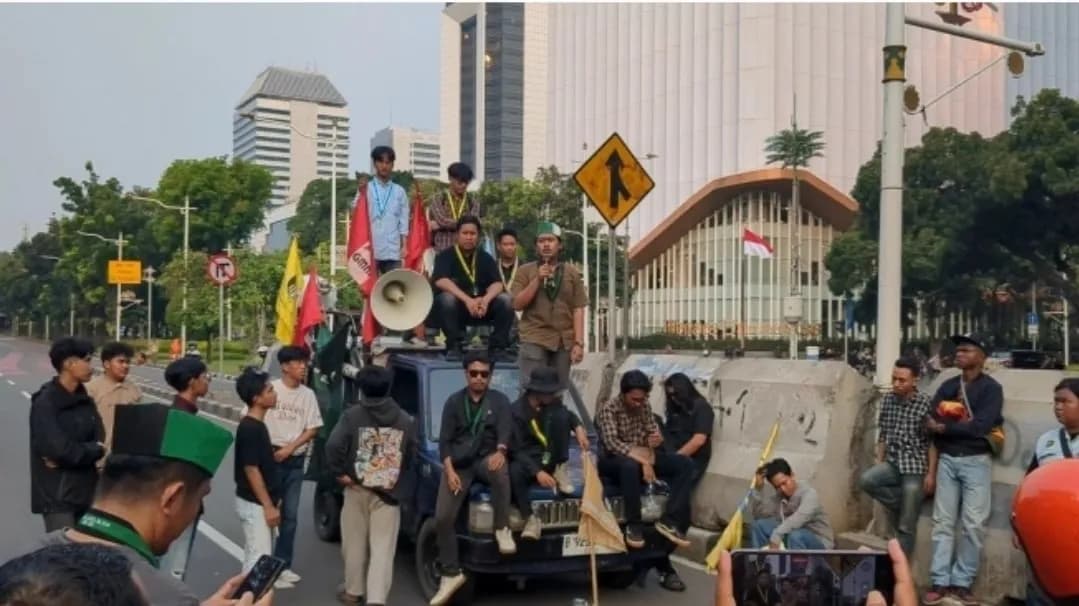 Demo Tolak Kenaikan BBM Panas, Pelemahan Rupiah dan Kinerja Pemerintah Disorot