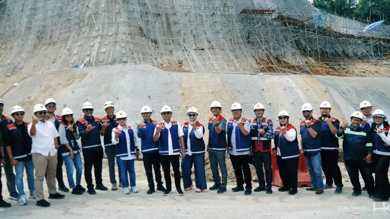 Dewan Komisaris Hutama Karya Tinjau Proyek Strategis Di Sumatera Barat