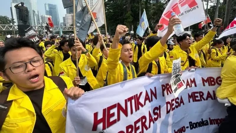 Di Tengah Skandal dan Kritik, Pemerintah Pastikan MBG Tetap Berjalan