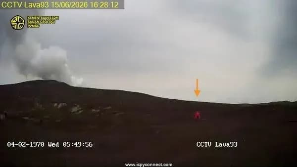Viral Pendaki Naik Anak Krakatau, BKSDA: Kawasan Konservasi Bukan Arena Wisata