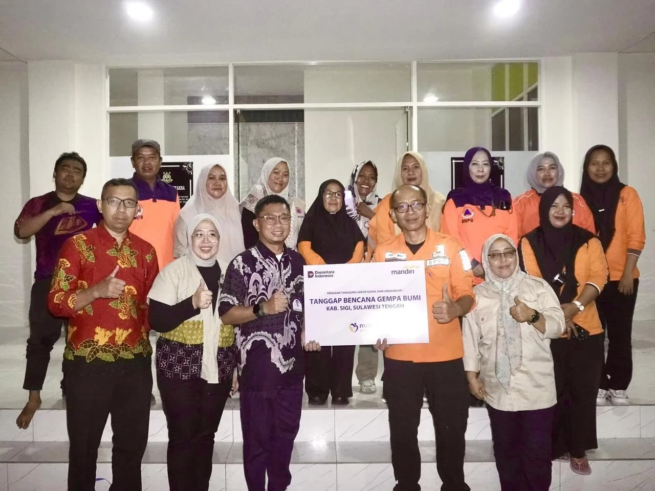 Bank Mandiri Salurkan Bantuan untuk Korban Gempa di Kabupaten Sigi