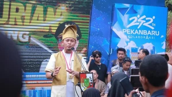 Festival Talam Durian Pecahkan Rekor MURI, Pekanbaru Sajikan Kue Sepanjang 1 Km