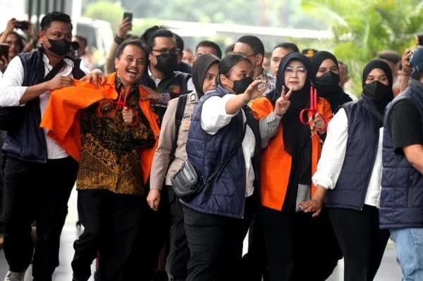 Tidak Relevan, Roy Suryo dan Dokter Tifa Tolak Tanda Tangan Berita Acara Penahanan