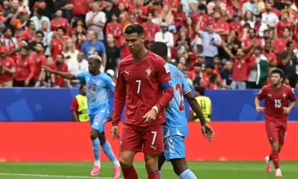 Ronaldo Bungkam Kritik! Brace CR7 Bawa Portugal Mengamuk, Uzbekistan Tertinggal 0-3 di Babak Pertama