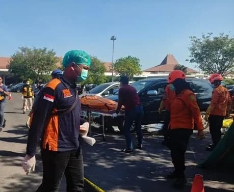 ASN Bangkalan Tewas di Mobil Dinas Bandara Juanda, Asam Lambung Diduga Jadi Penyebab