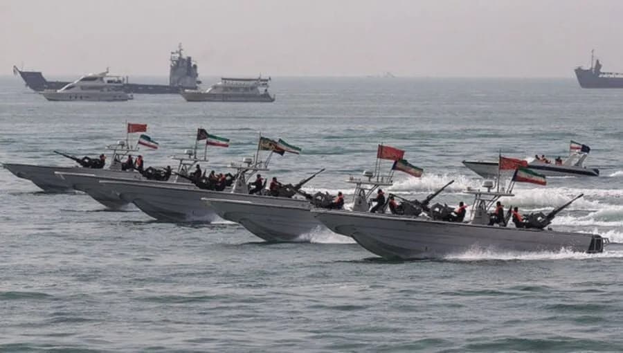 Selat Hormuz Memanas Lagi, AS Bombardir Iran usai Kapal Dagang Diserang