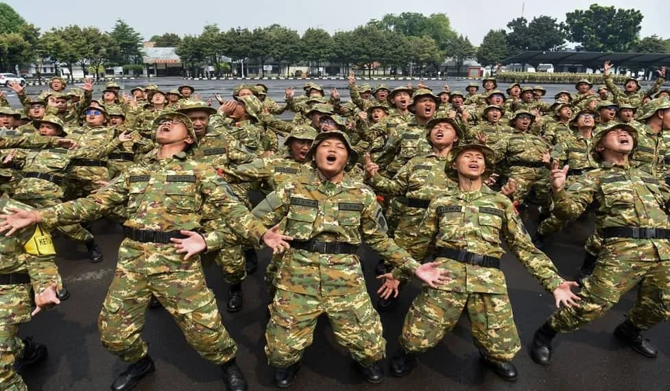 Waw! Anggaran Latsarmil Kopdes, Rp30 Juta per Peserta, TB Hasanuddin: Tidak Relevan