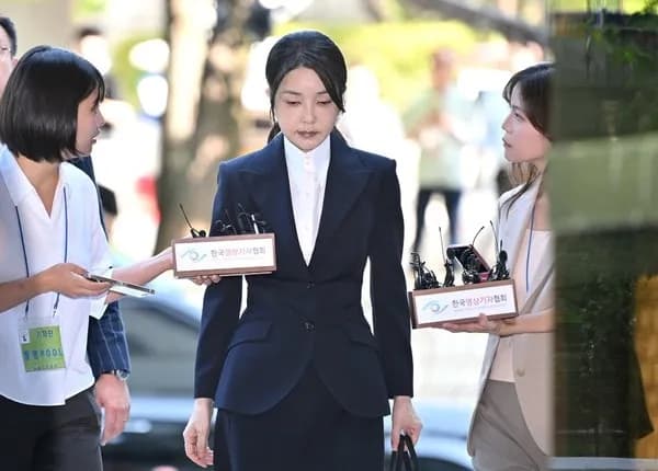 Eks Ibu Negara Korea Selatan Divonis 7 Tahun Penjara, Terima Suap Perhiasan Mewah Rp3,6 Miliar