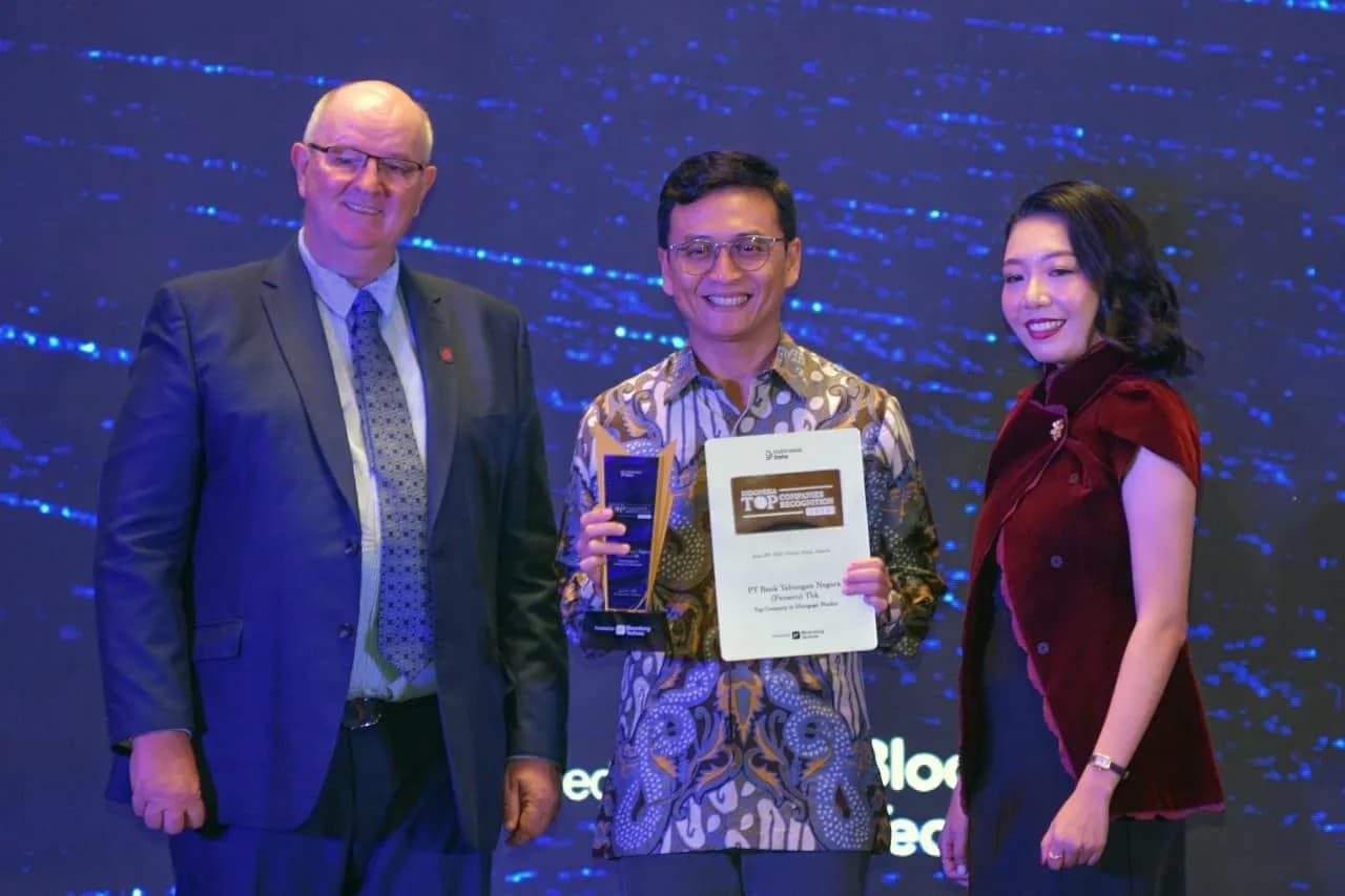 Direktur Risk Management PT Bank Tabungan Negara (Persero) Tbk, Setiyo Wibowo, menerima penghargaan Top Company in Banking Transformation dalam ajang Indonesia Top Companies Recognition 2026 di Jakarta, Senin (29/6) (Foto: Dok. BTN)