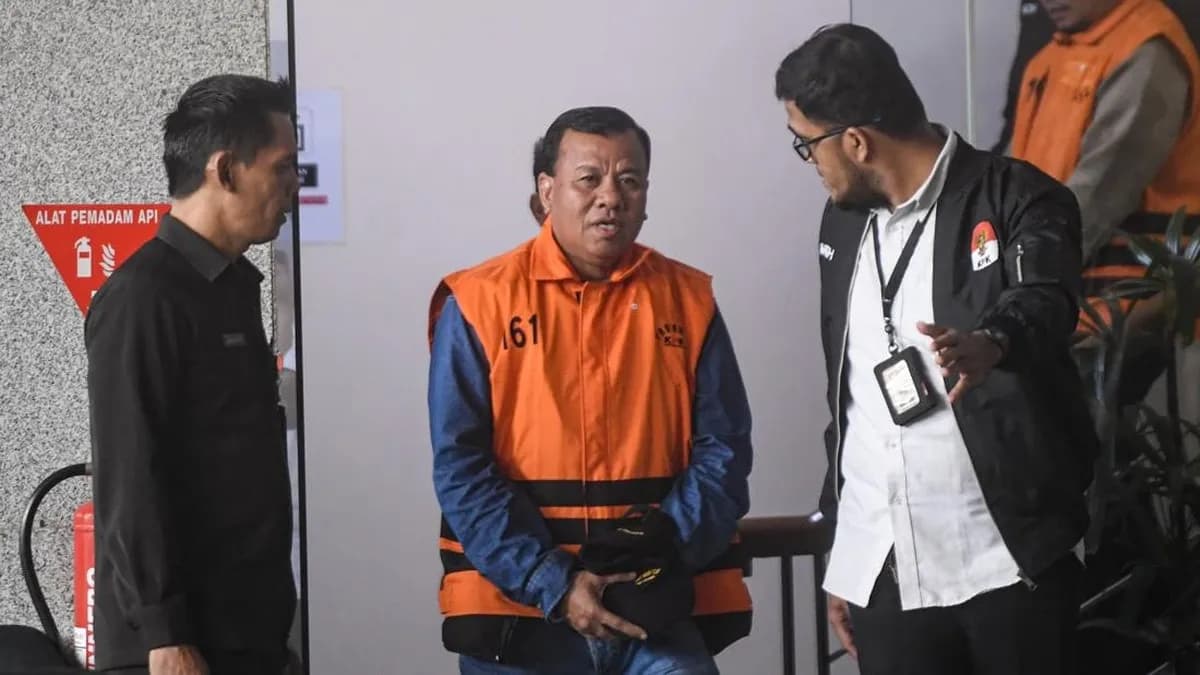 Land Cruiser Rp2 Miliar Jadi Penyebab Bupati Kuansing Jadi Tersangka