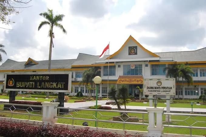 OTT KPK Guncang Langkat, Rumah Dinas dan Kantor Bupati Mendadak Lengang