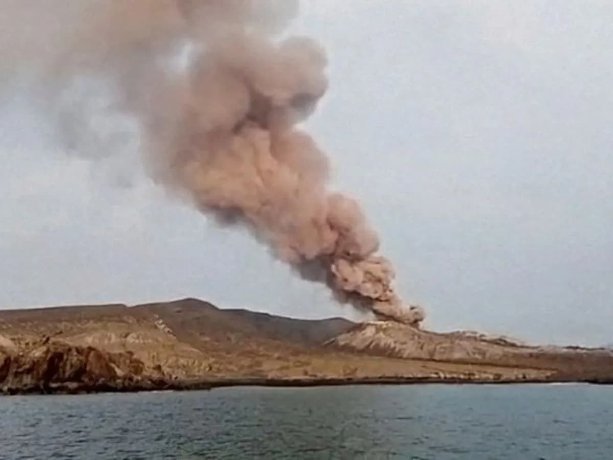 Status Gunung Anak Krakatau Naik ke Level III, BPBD Minta Warga Jauhi Radius 3 Kilometer