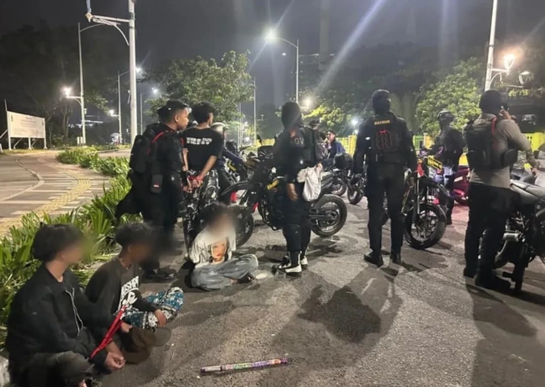 Polisi Gagalkan Tawuran di Cengkareng, Tujuh Remaja Diamankan Bawa Sinte Dan Celurit