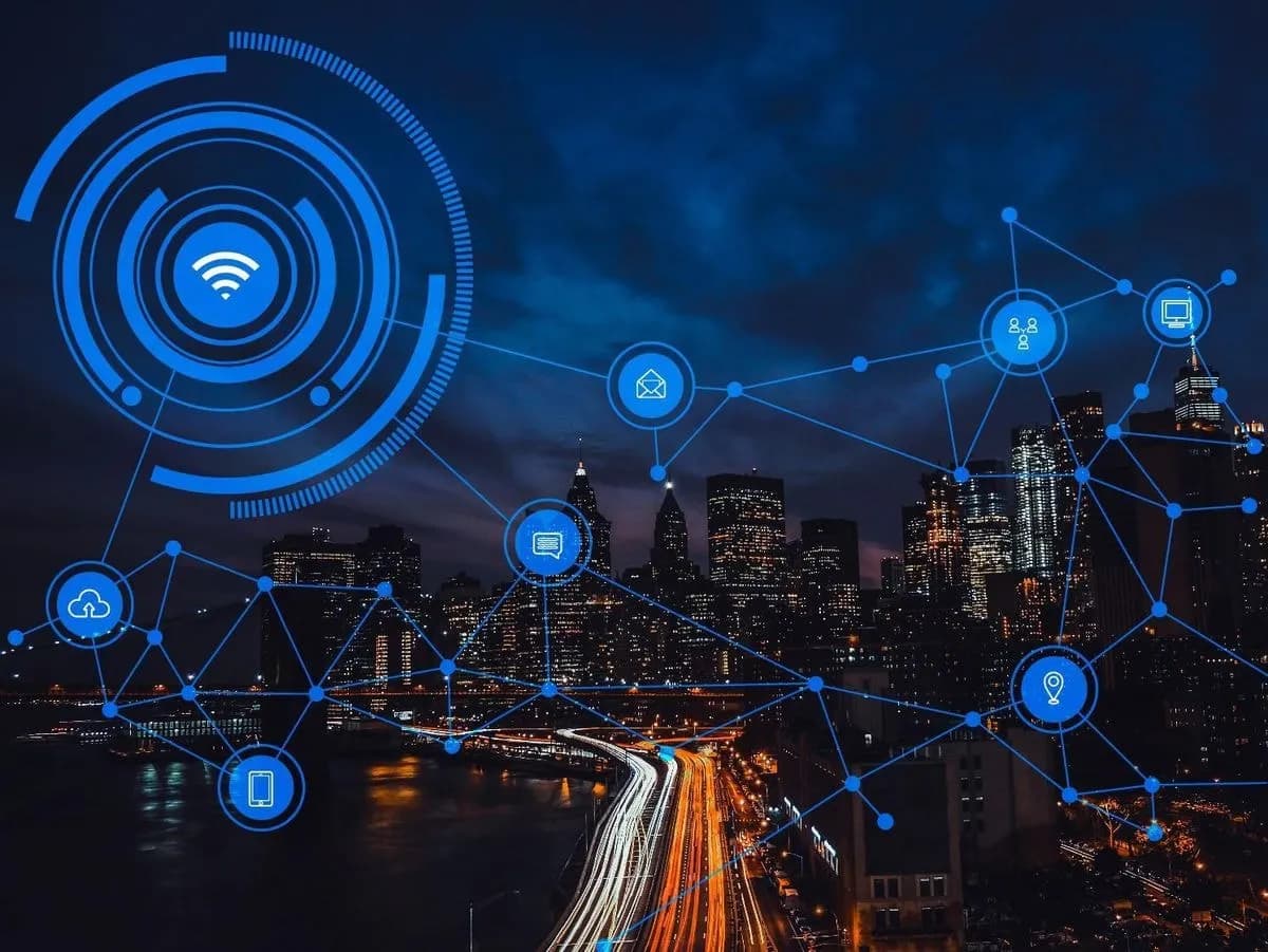 Komdigi Kejar Internet 100 Mbps pada 2028, Blank Spot Jadi Target Utama