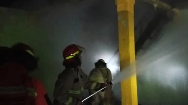 HP Meledak Saat Dicas, Majelis Taklim di Bogor Ludes Terbakar