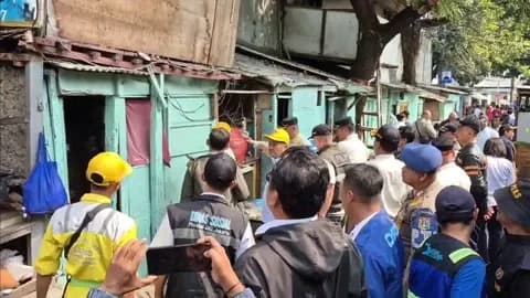 Pembongkaran Bangunan Liar di Tanah Abang Diwarnai Protes, Warga Minta Direlokasi ke Rusun