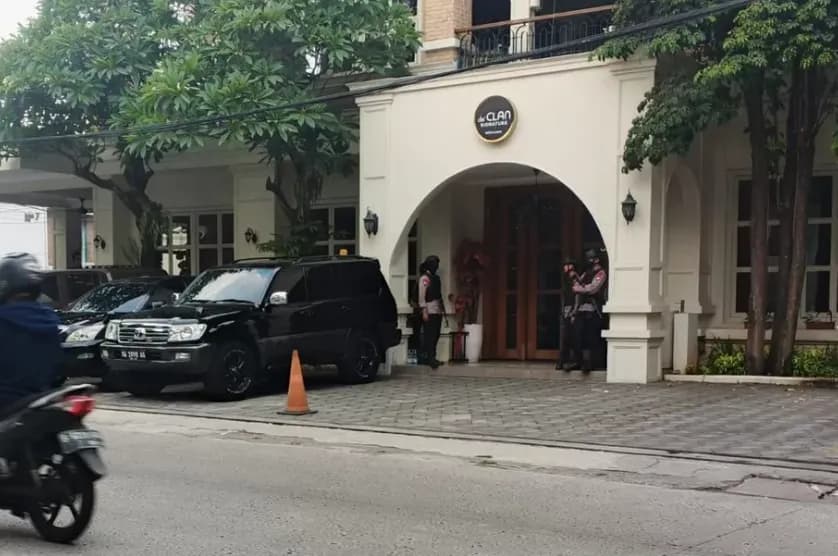 Eks Restoran Milik Jampidsus Febrie Digeledah Kortas Tipikor, Tentara Berjaga