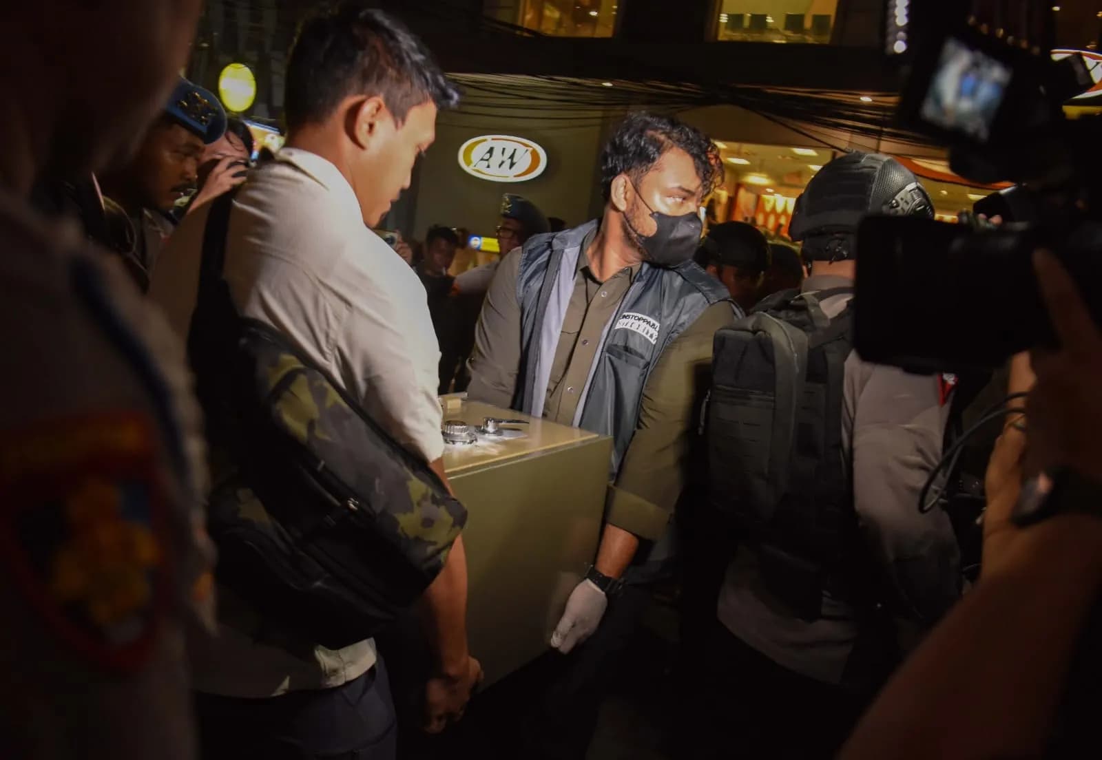 Rp475 M Disita, Boyamin Minta Polisi Kejar Otak Dugaan Korupsi Batu Bara