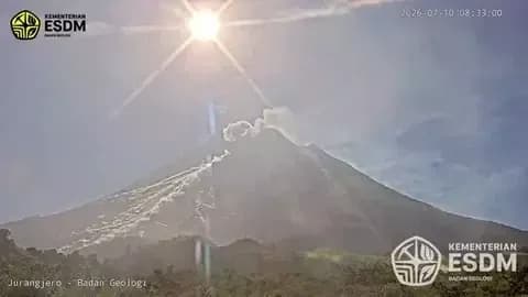 Merapi di Sleman Luncurkan Awan Panas 2 Kilometer, BPPTKG Minta Warga Menjauh