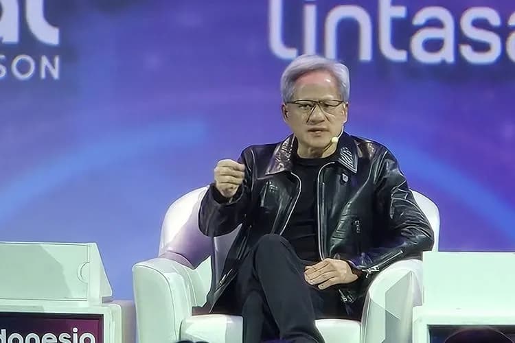 Jensen Huang Ungkap Dua Pekerjaan yang Akan Melejit di Masa Depan, Bukan Programmer