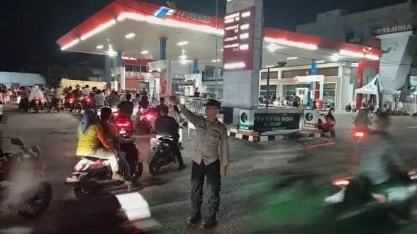 Bobby Nasution Kerahkan TNI-Polri Bantu Pertamina Atasi Antrean Panjang di SPBU