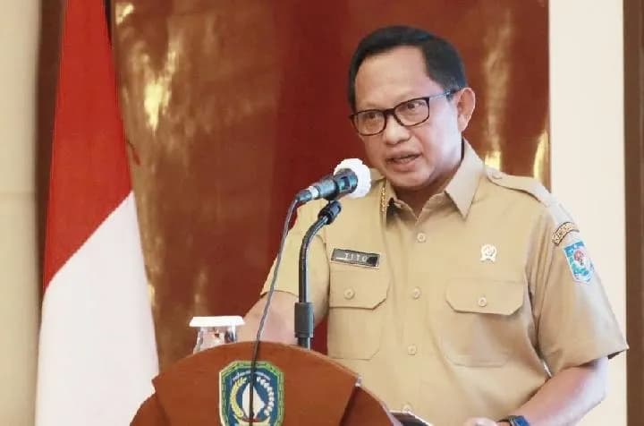 Gaji Rp6 Juta, Modal Pilkada Miliaran, Tito Sebut Sistem Dorong Kepala Daerah Korupsi