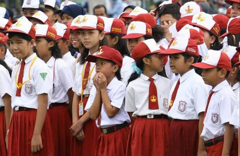 Komisi X DPR Desak Pemerintah Benahi Kesenjangan Mutu, SD Negeri Sepi Peminat Jadi Alarm