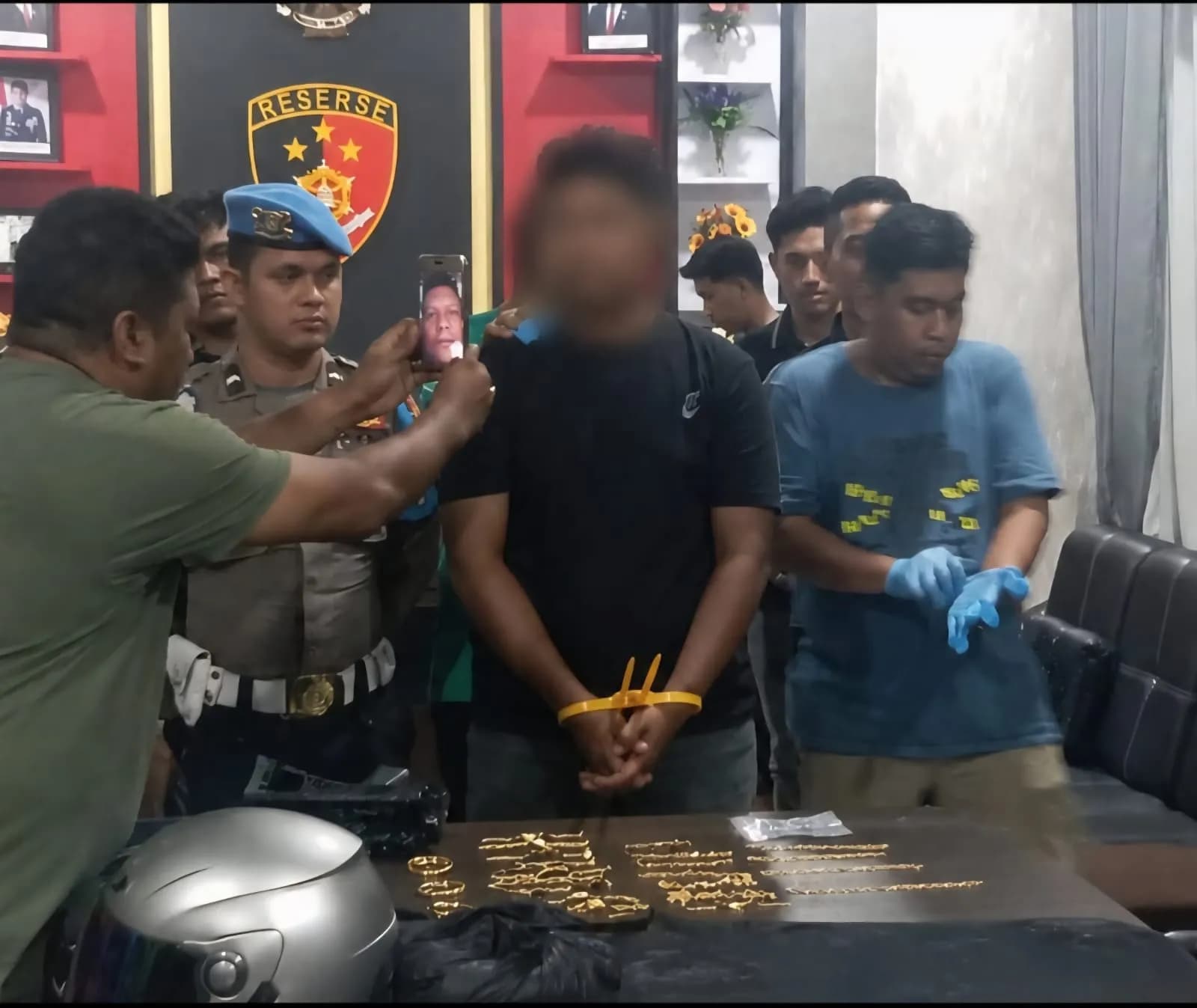 Oknum Polisi Rampok Toko Emas di Aceh Selatan, Polda Ungkap Motif Tekanan Ekonomi